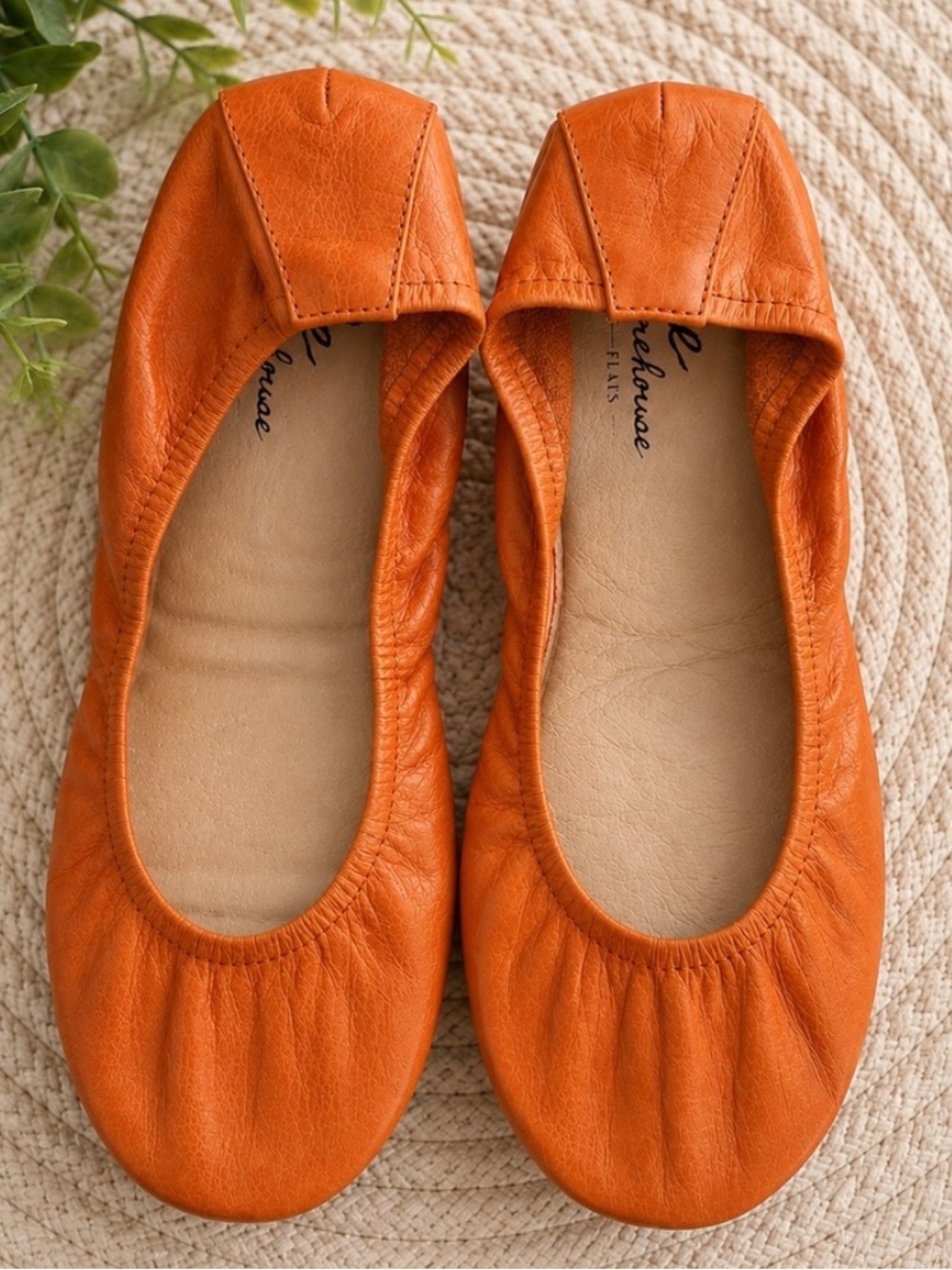 NWOB l The Storehouse Flats l Orange Leather l Foldable Ballet Flats l Size 8